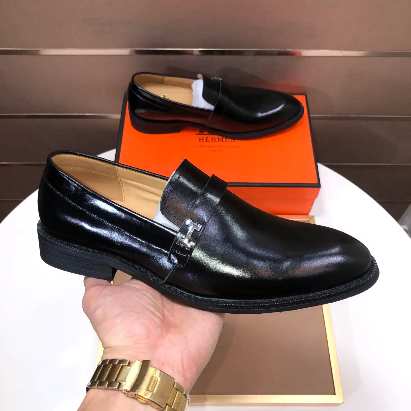 Men's Men's Shoes💰540💰[HERMES] (cowhide lining)🍀Italian top luxury🍀He does not pursue novel styles and gorgeous colors, but attracts the favor of successful men with his flawless, elegant and classic style. Formal leather shoes This very comfortable, simple and stable style allows you to easily match any style! The pattern is absolutely 1:1 refined from the original case, and we strive for excellence in materials, imported cowhide + cowhide lining💪💪💪extraordinary texture👍! .Code number: 39-45 (45 customized)